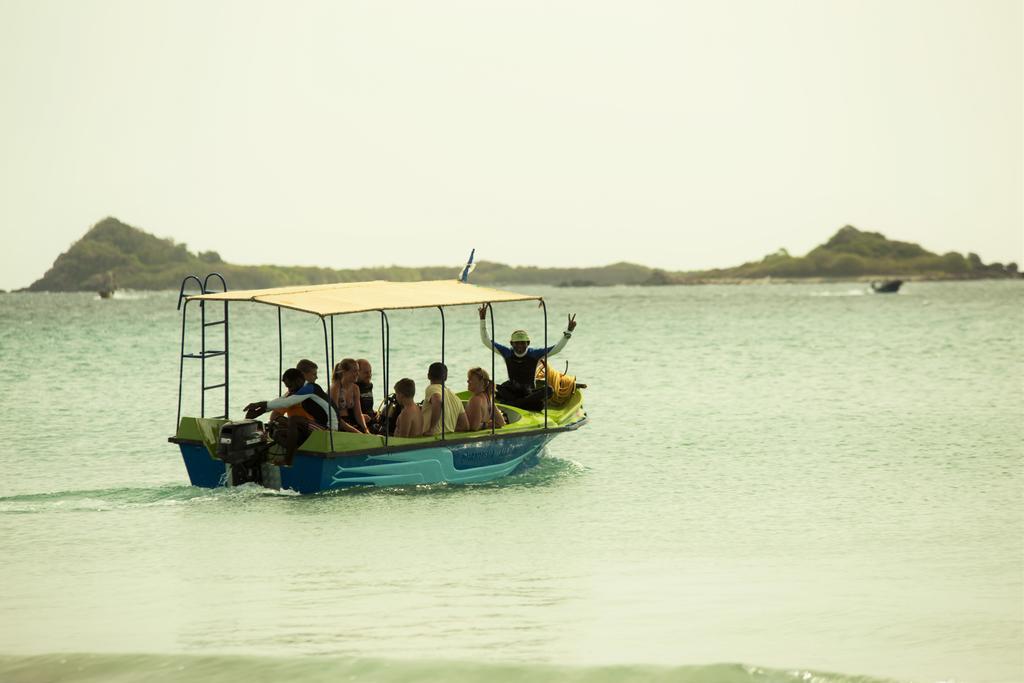 Nilaveli Beach Hotel Bagian luar foto