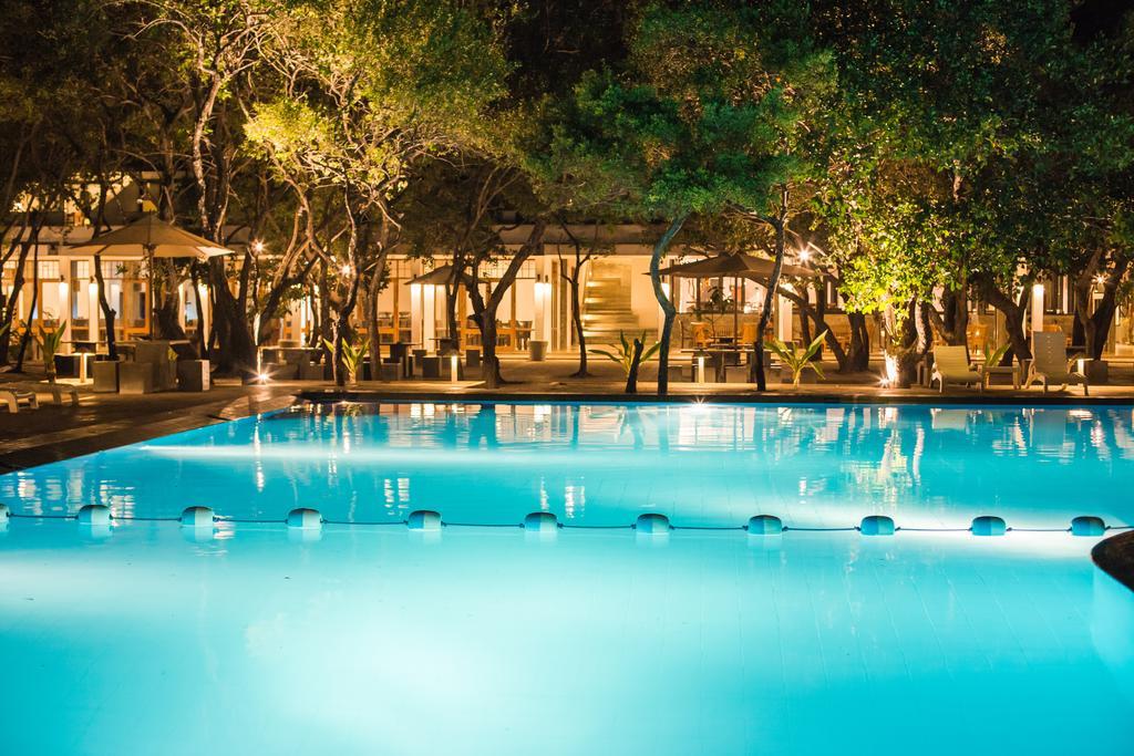 Nilaveli Beach Hotel Bagian luar foto