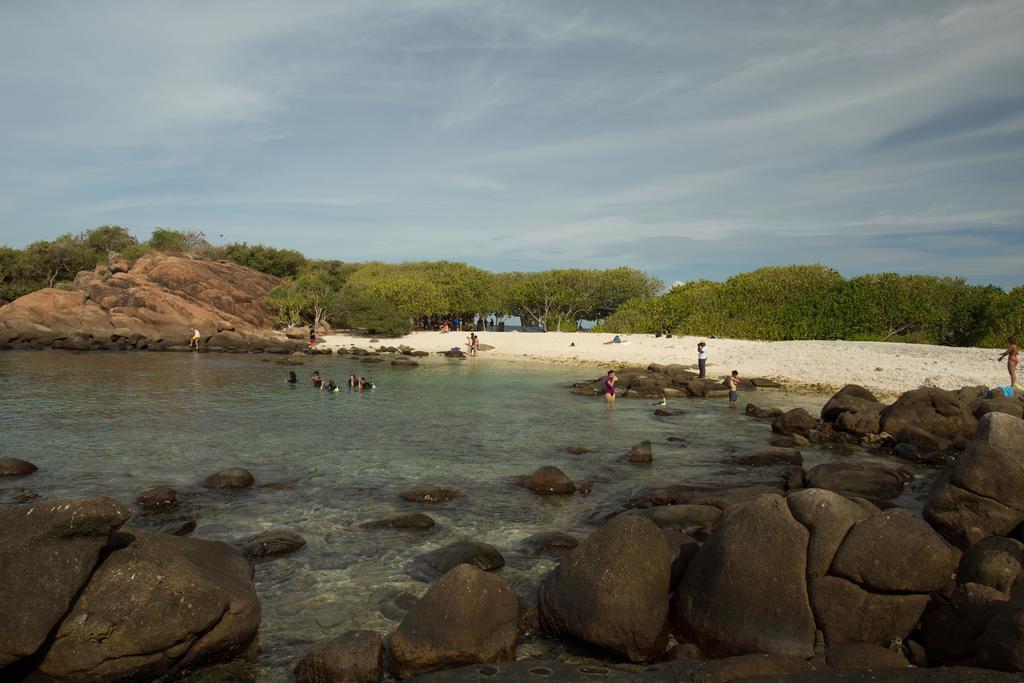 Nilaveli Beach Hotel Bagian luar foto