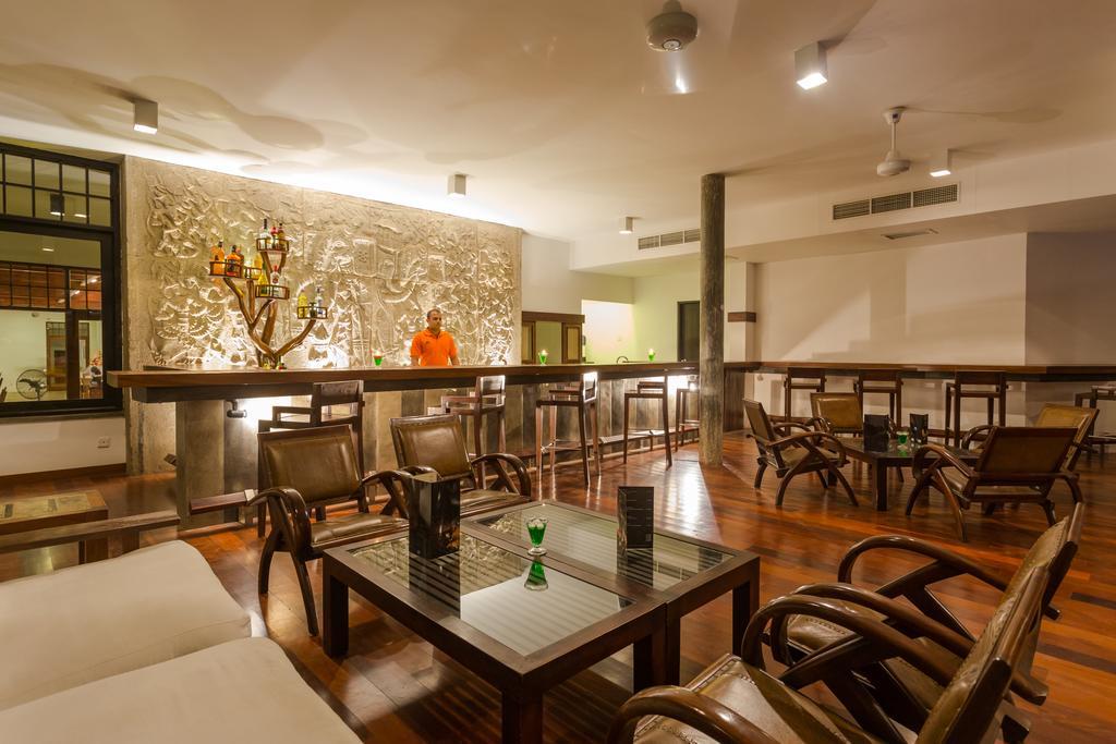 Nilaveli Beach Hotel Bagian luar foto