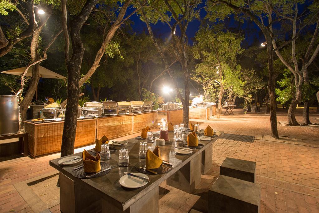 Nilaveli Beach Hotel Bagian luar foto