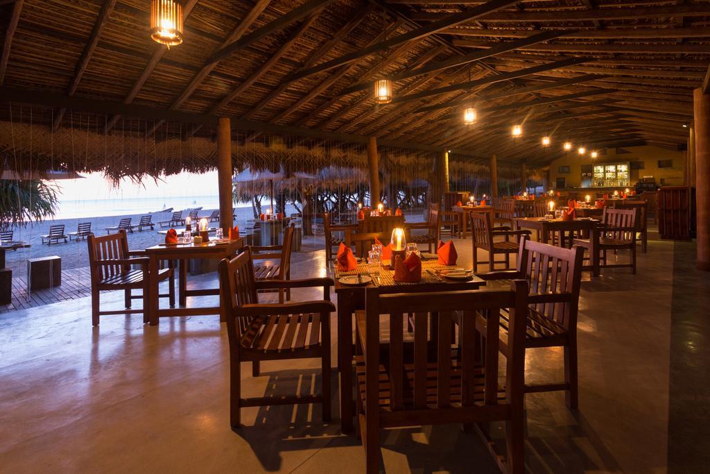 Nilaveli Beach Hotel Bagian luar foto