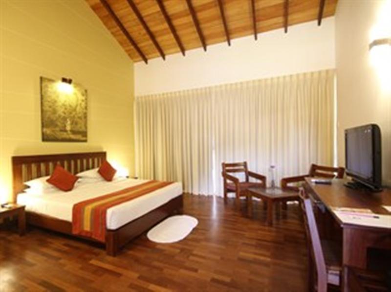 Nilaveli Beach Hotel Bagian luar foto